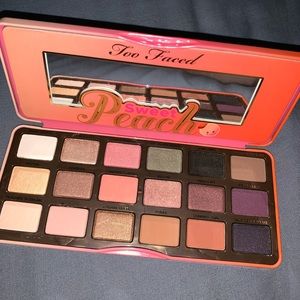 Too faced peach palette